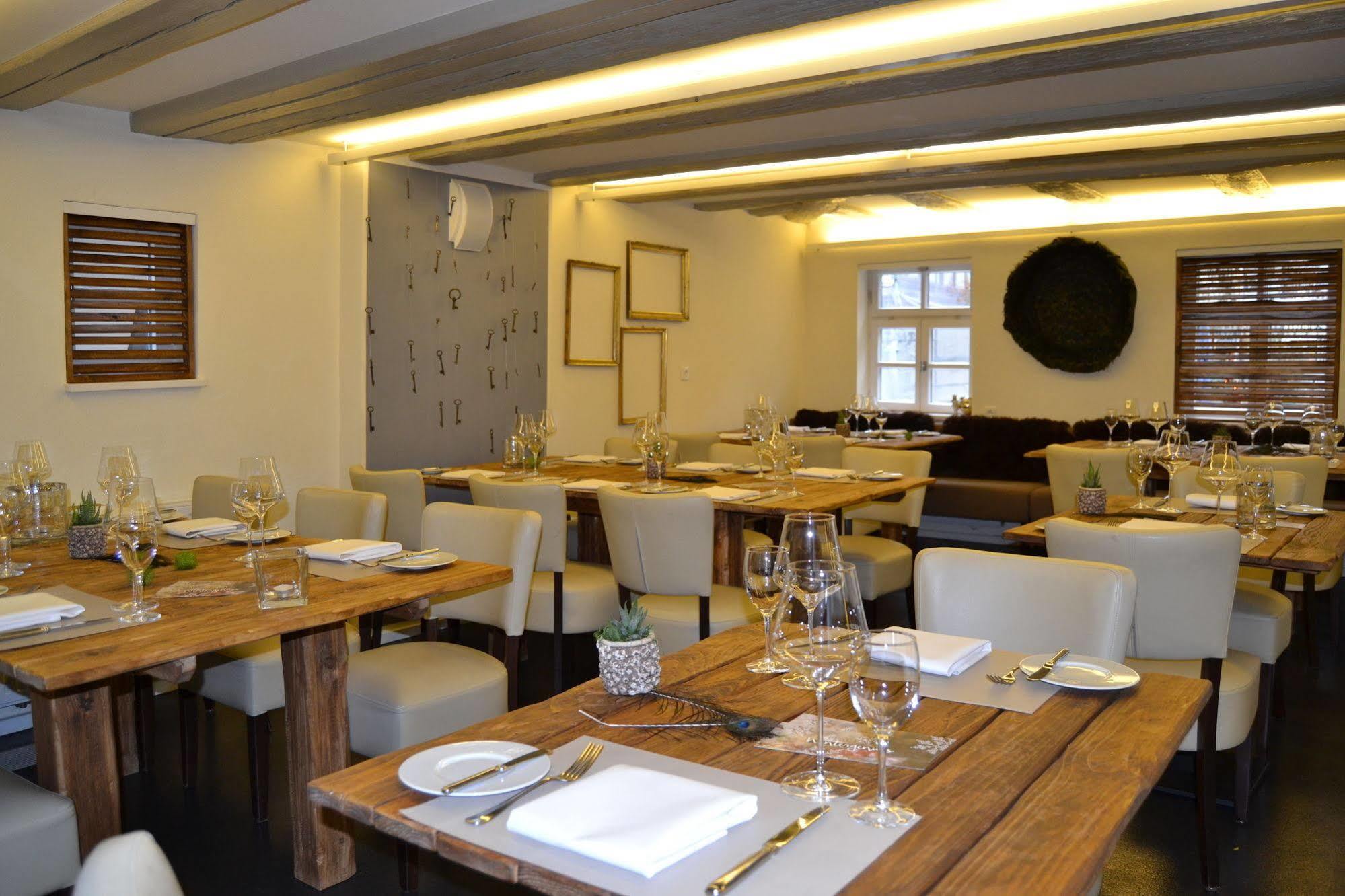Boutique Hotel Pfauen Hotel